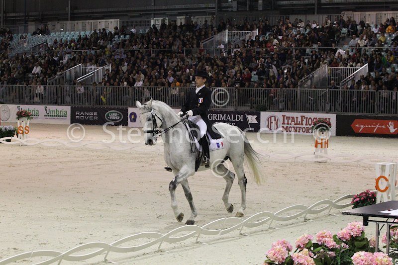 DUPERDU_PASSE PARTOUT_MILANO_2011_SS3_9600.jpg